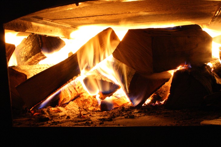 Andys Holzofenbäckerei - Brot und Pizzen aus dem Holzbackofen